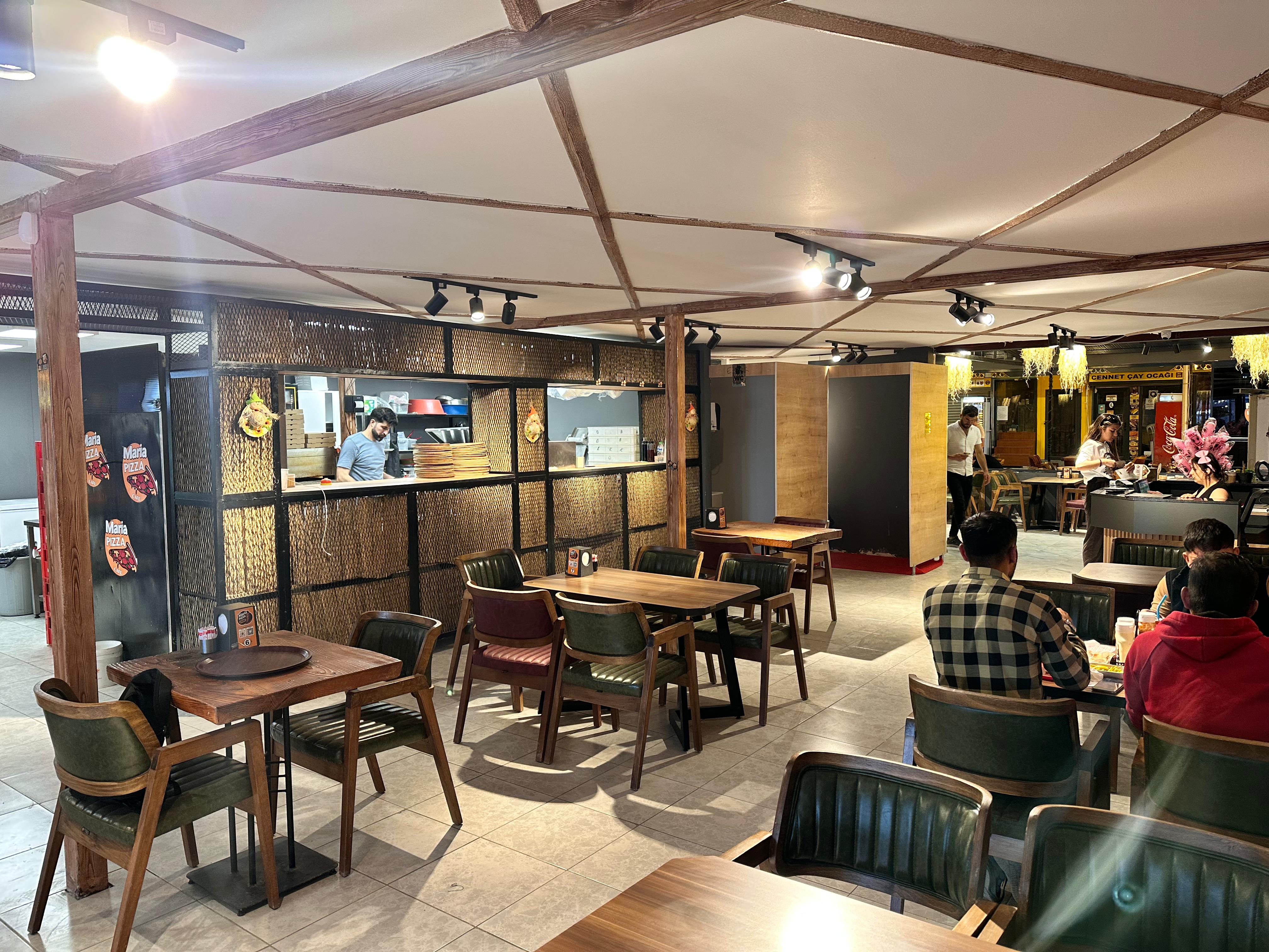 Maria Pizza Uzunçarşı Şubesi - Antakya’nın en lezzetli taş fırın pizzası ve cafe keyfi